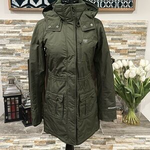 ABERCROMBIE & FITCH WOMEN’S ALL SEASON WEATHER WARRIOR JACKET